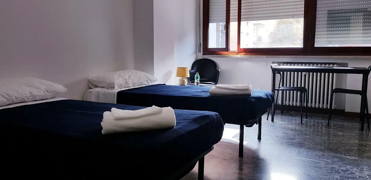 Maison d'hôtes Hôtel Postolettocentro à Bologne Italie